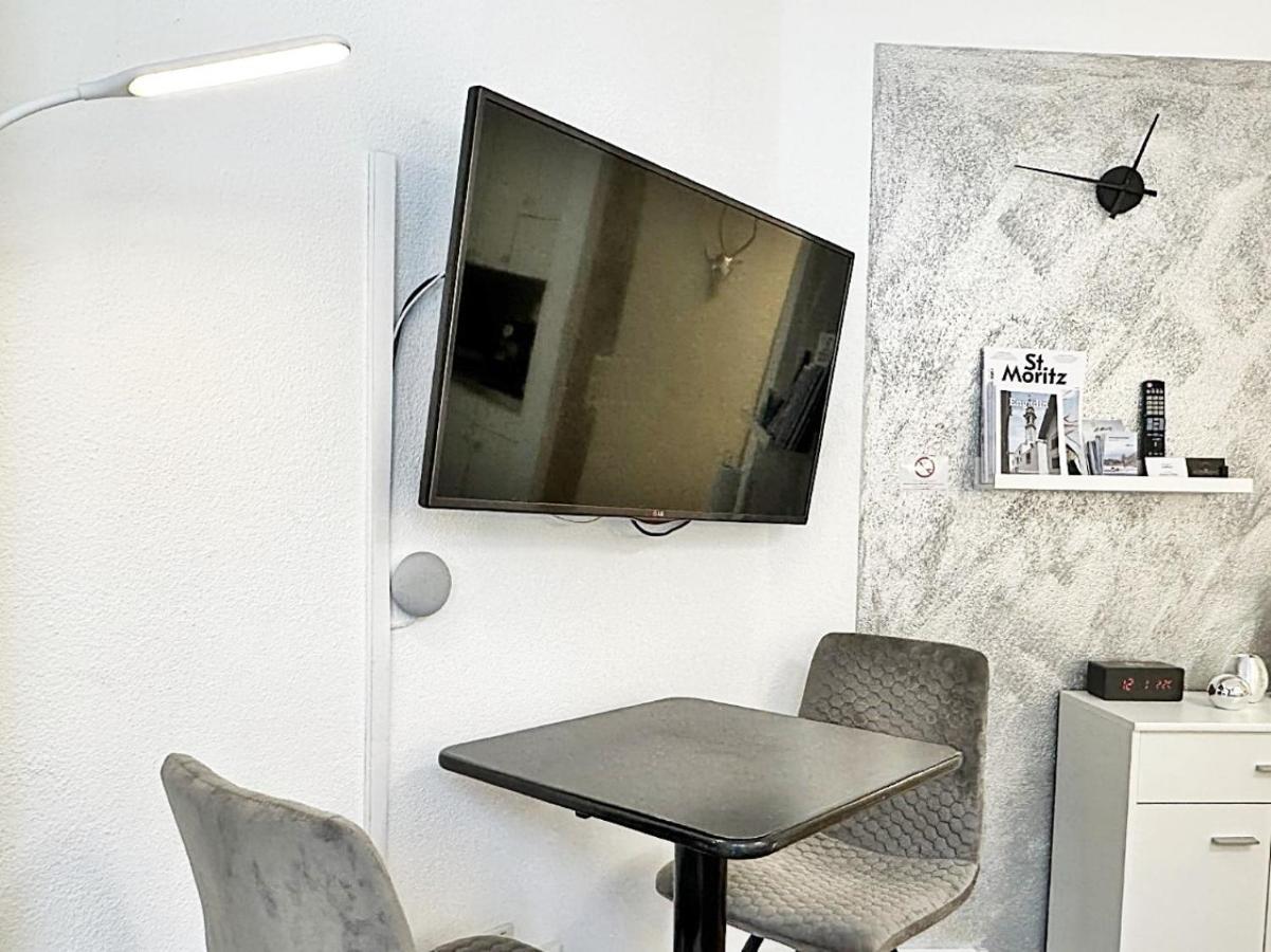 Kleines Juwel, Zentral, Mit Garage Und Pool - Cb102 Apartman St. Moritz Kültér fotó